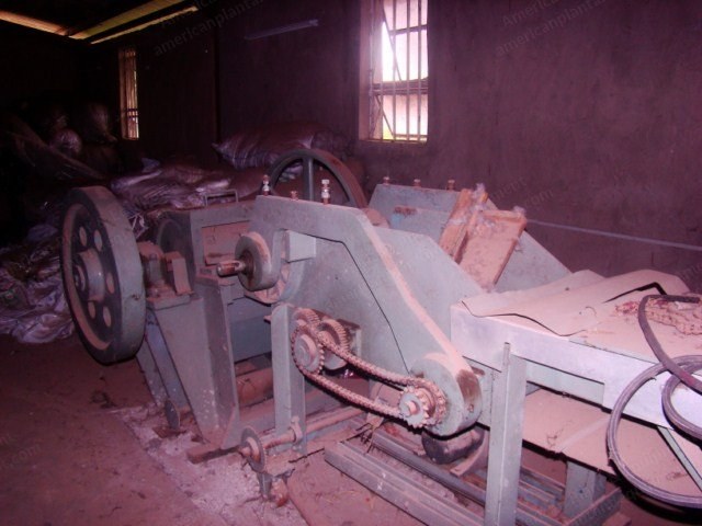 J. Hunter, 16 Down Stroke, Needle Loom, 105 inch (2667mm) Width, 90/1 inch Needle Density, 15 HP