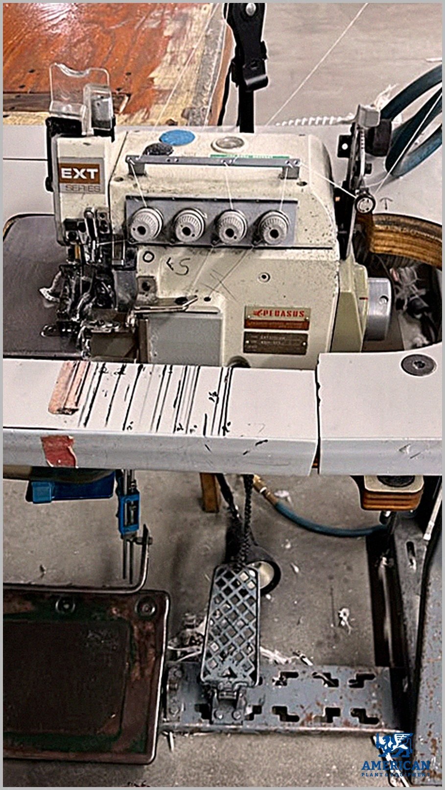 Pegasus, EXT3216-03, Overlock Sewing Machine, 5-Thread, Table Stand