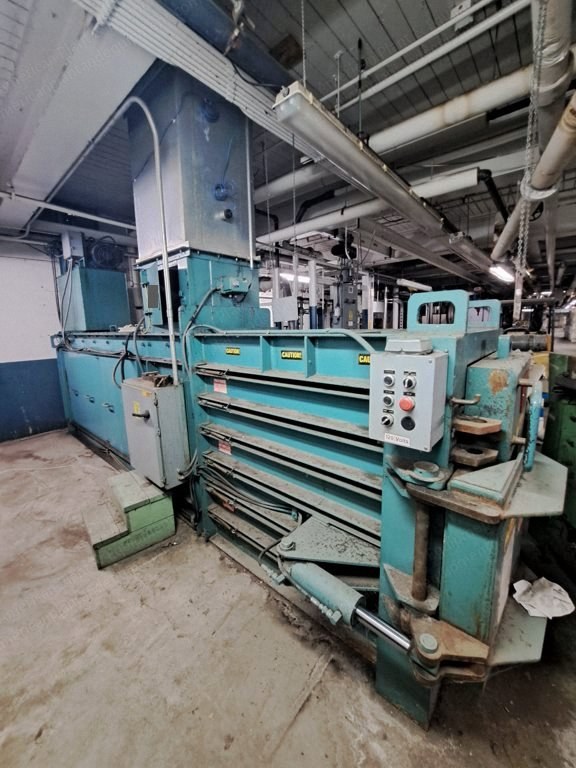 Walters, WHB27S4, Horizontal Baler, 27x54" Bale Size