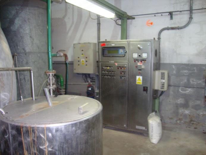 Two Rope Overflow Dyeing Machine, 200 kg Capacity, 2001