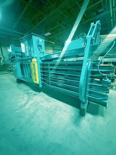 American Baler, 5029HAT930R, 2000, 30 HP, 9" Bore, Open Door Horizontal Baler with Auto Tie
