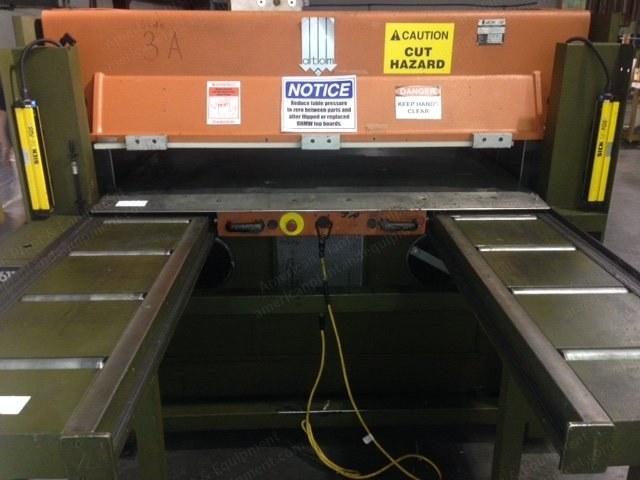 Atom, S-6110/1, 1999, 110 Ton Hydraulic Press, Double Shuttle, 62x41 Inch Bed
