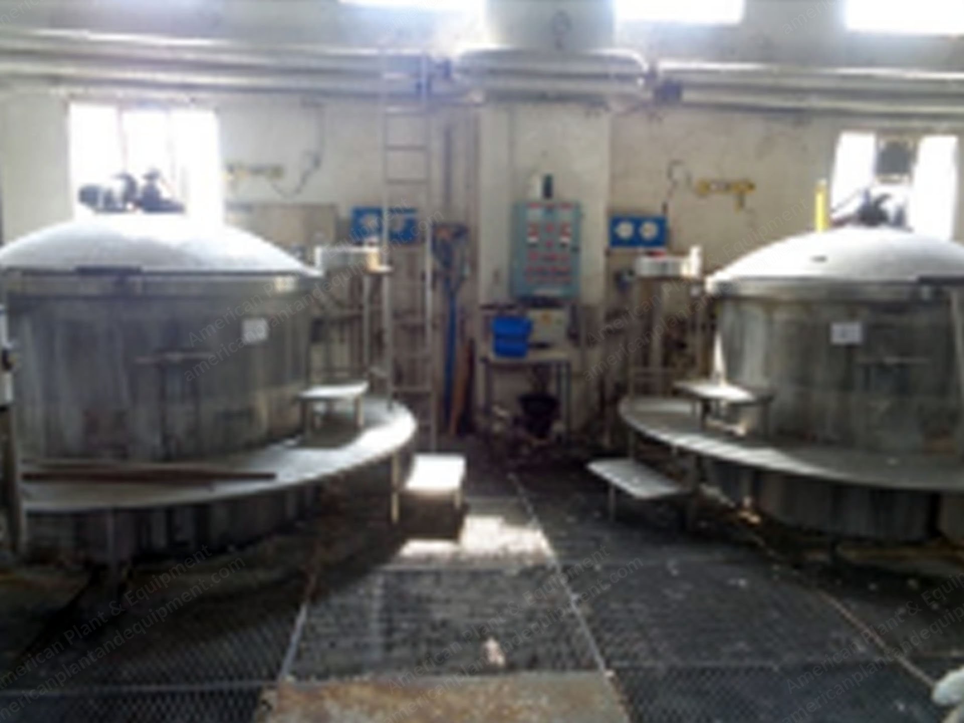 Complete Cotton Fiber Bleaching Plant, 11 Tons/Day, with Laroche Bale Openers, Obermaier Bleaching Vats, Rousselet Hydro-Extractor