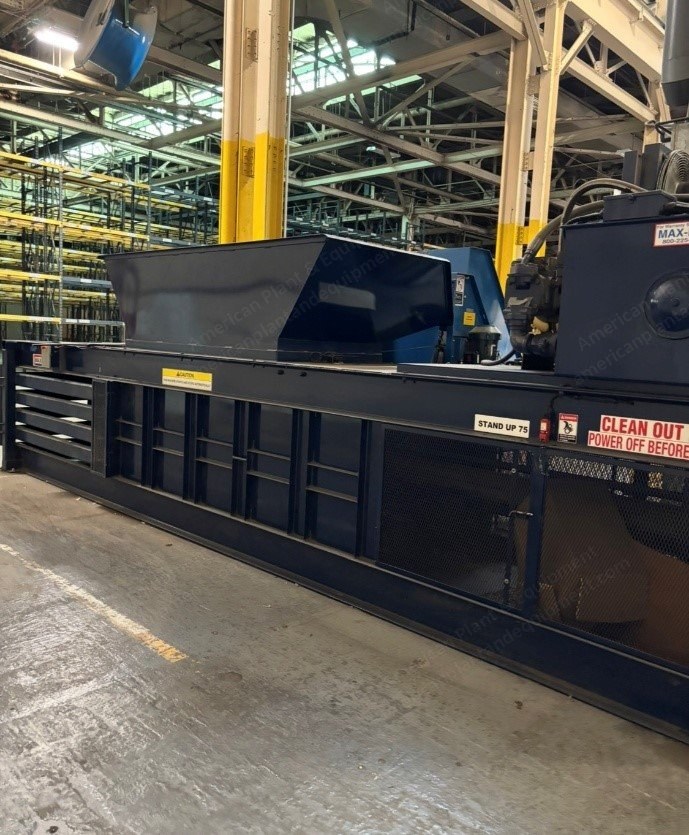 Maxpak, Closed Door Baler, 42x42x72" Bale Size, 30 HP, 8" Main Bore