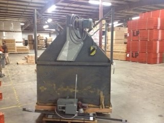 Storage Tank for Shredded Foam, with Screw Conveyor