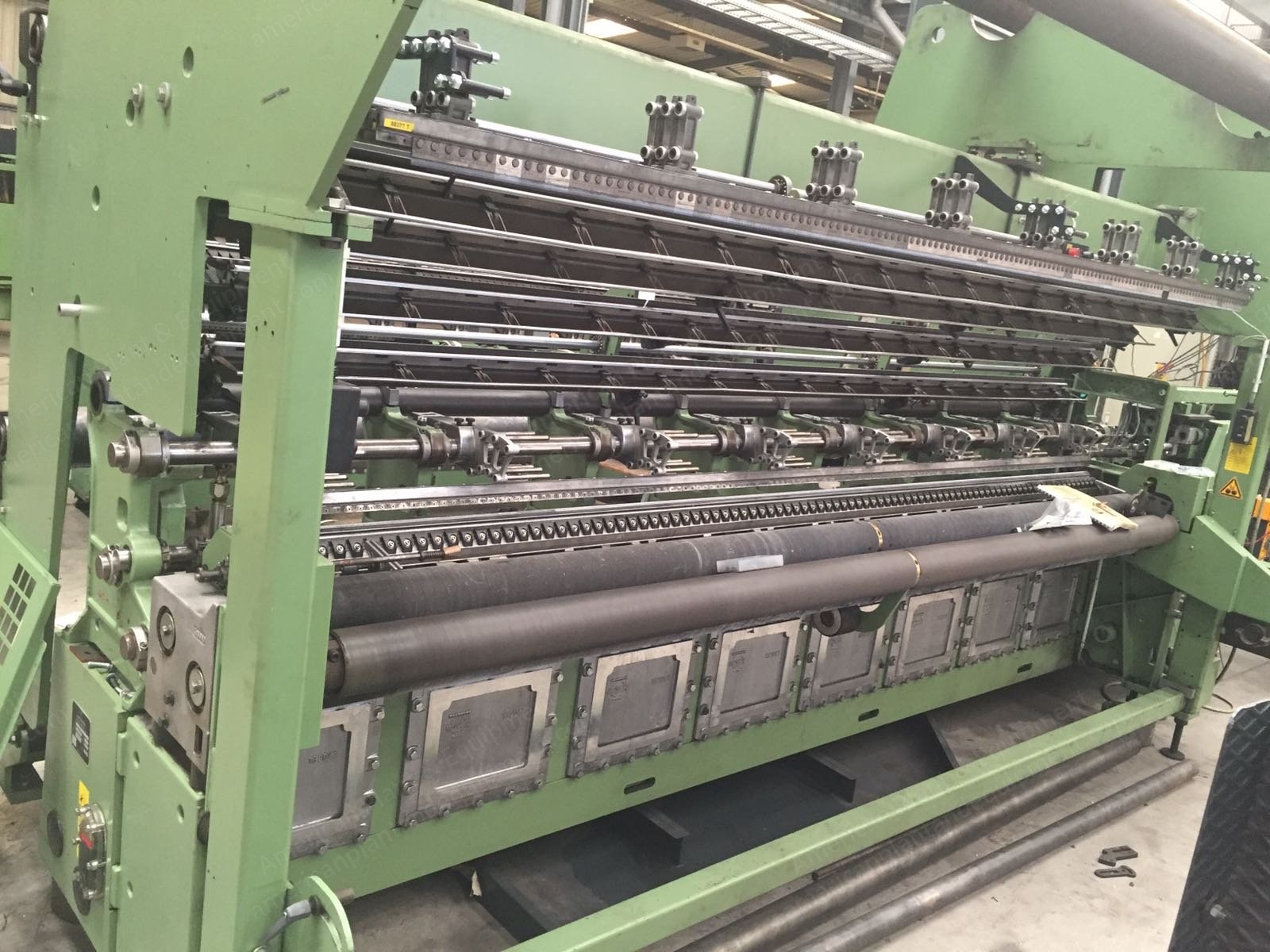 Karl Mayer, HKS 4 EL, 2001, 136" Width, 28 Gauge