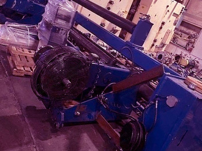 A & F, RS-60, 1989, Shaftless Floor Pick Up Unwind Stand, 105" Width x 72" Diameter, 8000 lbs Capacity