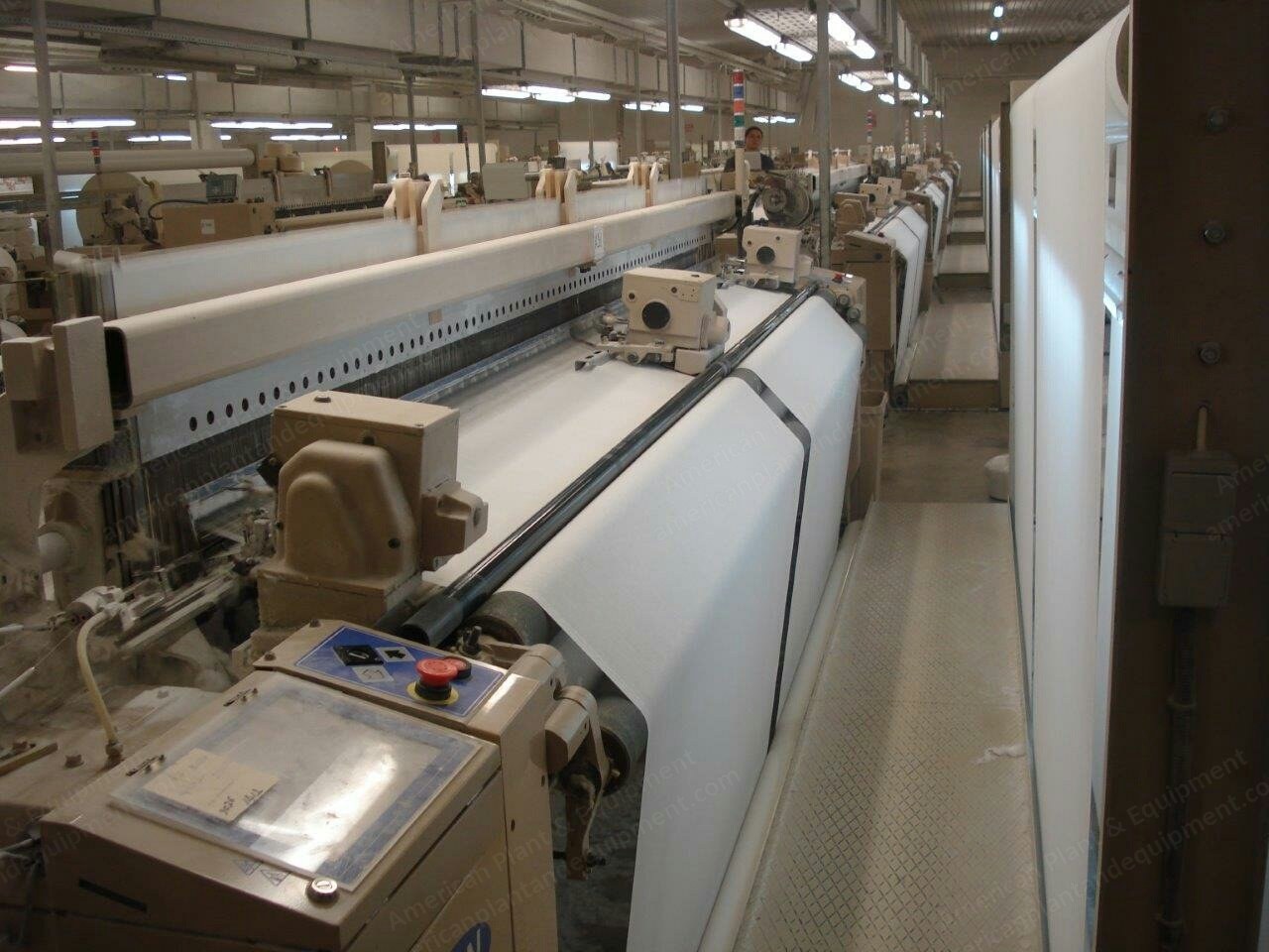 Tsudakoma, Staubli 1651, 2008, 3700mm Weaving Width, Staubli Cam Drive, 2 Color Feeds, 6 Harnesses