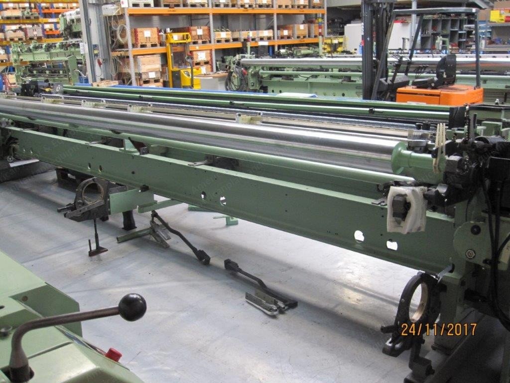 Sulzer, P7100, 5400mm Width, 2 Colors, Projectile Weaving Loom