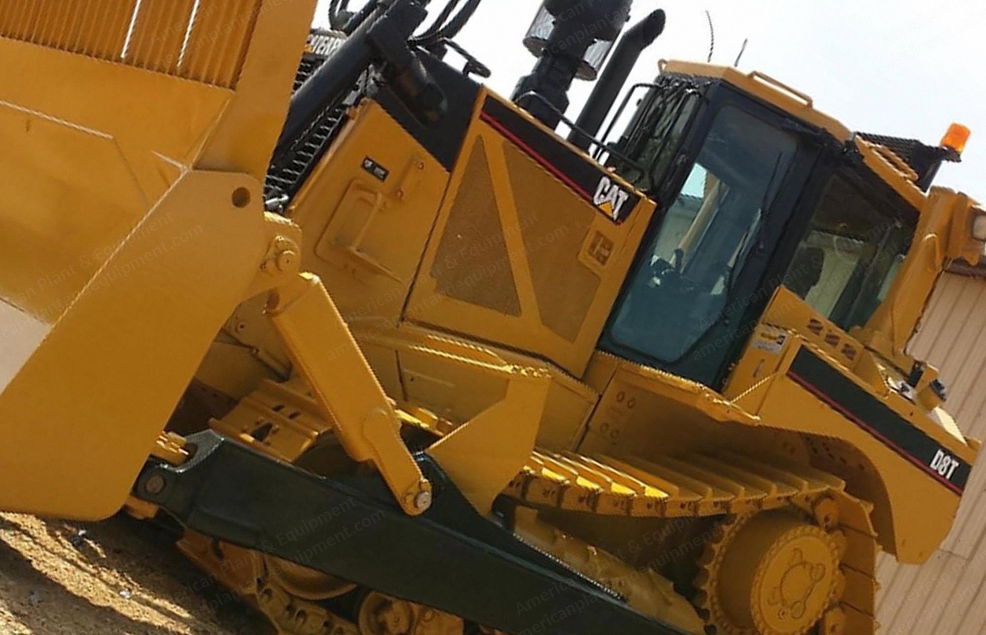 Caterpillar, D8T, Crawler Dozer