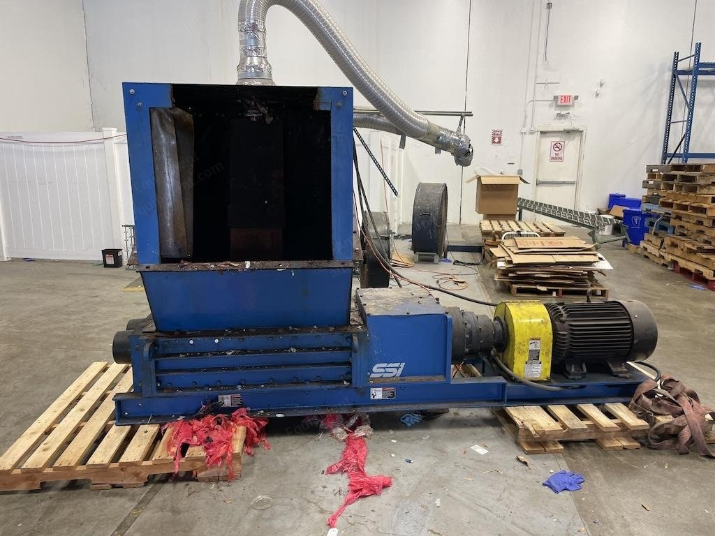 SSI, M55E (40), Dual Shaft Shredder, 40 HP, 30" x 23" Opening, Vertical Ram, Infeed Conveyor
