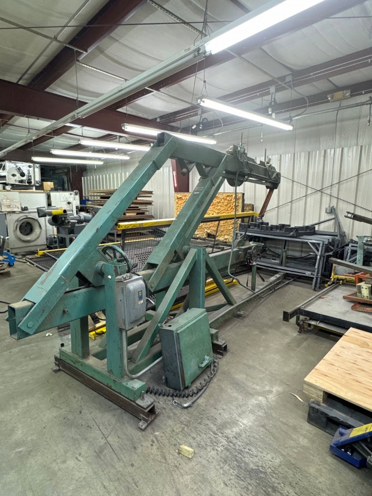 McNeil Femco, B-40, Double Tilt Saw, 54 Inch Cut Height, 127 Inch Width, 1 HP