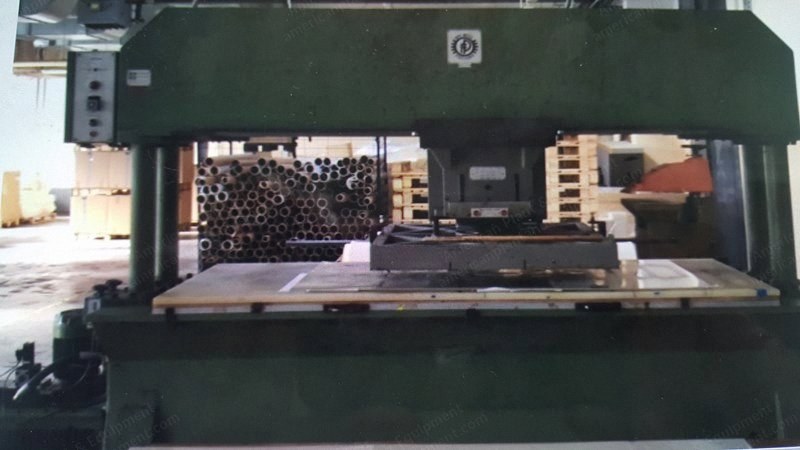 Officine Mecanica Vigevano, FP 25 T, 1983, 2400mm Width, 25 Tons, 1000x1000mm Moving Head