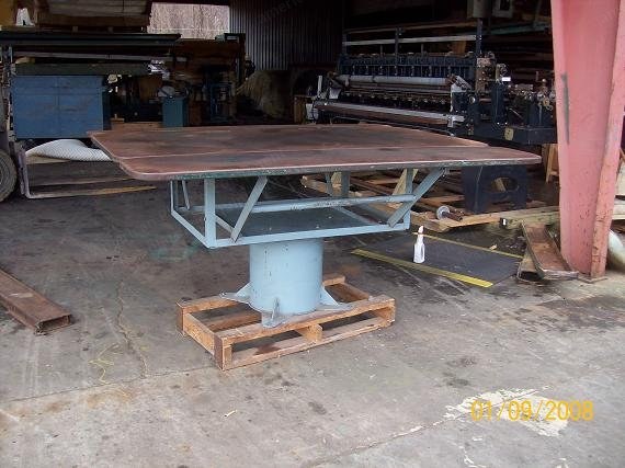 Mattress Build-Up Table, 360 Degree Rotation, 74x60x35 Inches