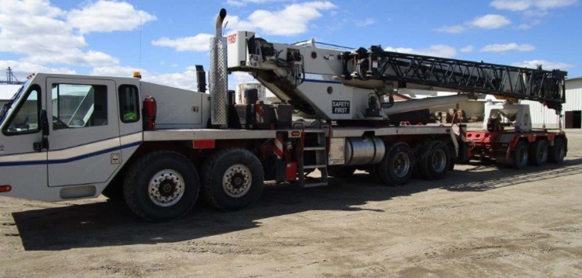 Link-Belt, HTC-8690, 2005, 90 Ton, 140' Main Boom, 35' to 58' Offset Jib, Truck Mounted Crane