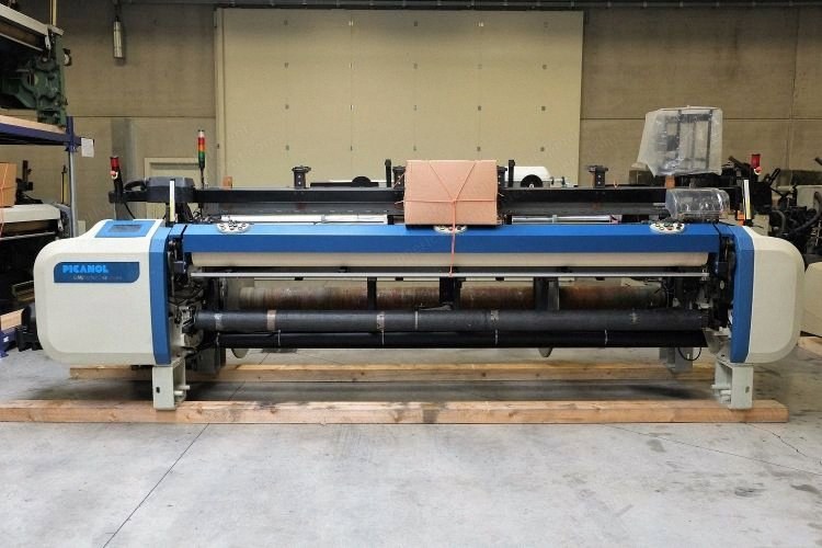 Picanol, OmniplusSummum-4-P-340, 2010, Air Jet Weaving Loom, 3400mm Working Width, 4 Colors, Staubli 1781A Cam Motion
