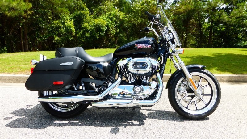 Harley-Davidson, SuperLow 1200T Sportster, 2015, 1202cc, Vivid Black, 5 Miles