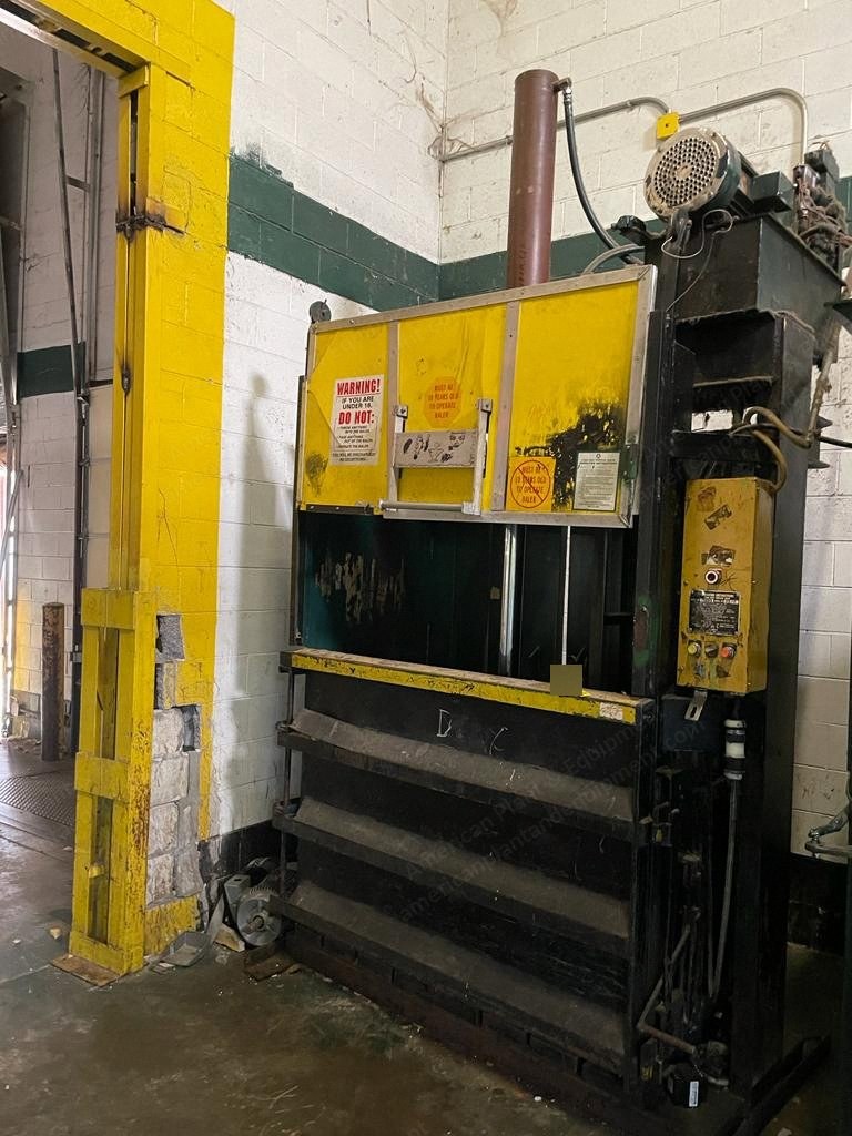 Load King, V6030, Vertical Baler