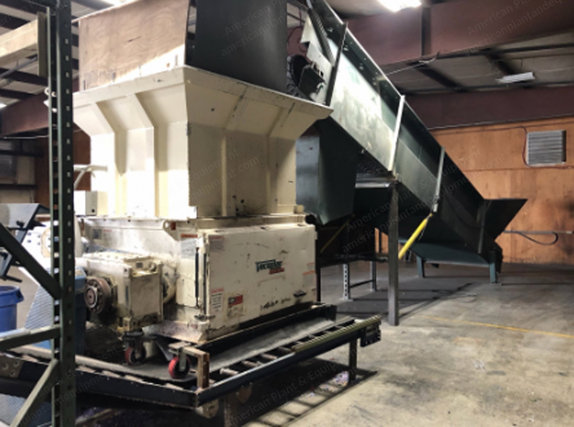 Vecoplan, RG52, Single Shaft Shredder, 100HP, with 75HP Granulator, Conveyors