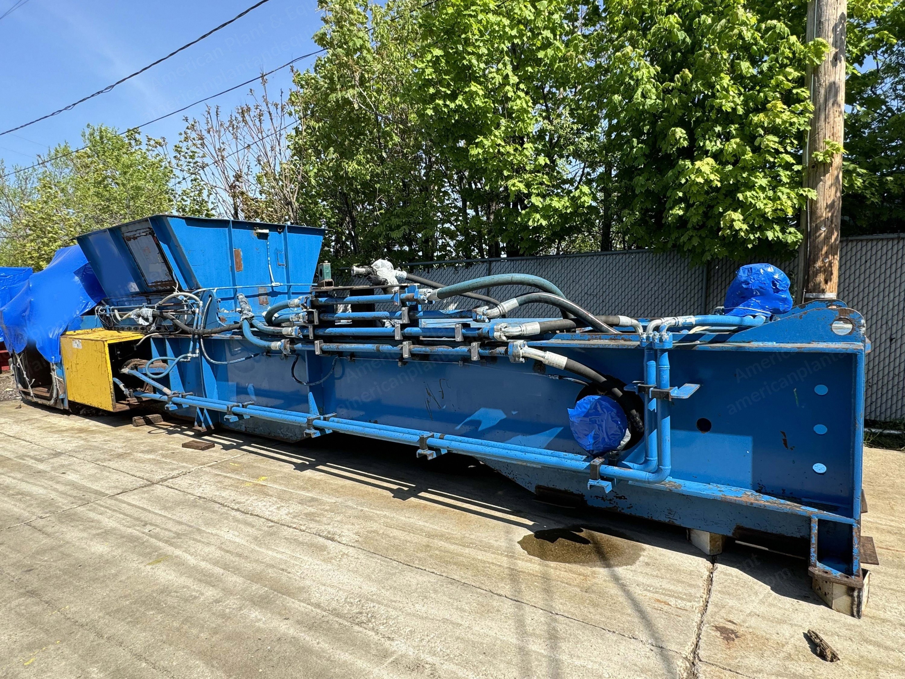 Harris, Grizzly, 2012, 45x30x63 Inch Bale Size, Dual 100HP Motors, 11 Inch Bore