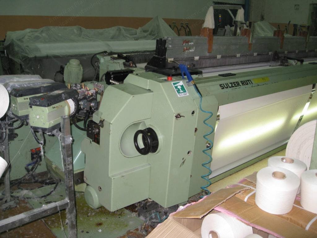 Sulzer, P7200 B 330 N4 SP - K3, 1995, 3300mm (130") Width, 4 Colors, Staubli 2665 M2 Dobby