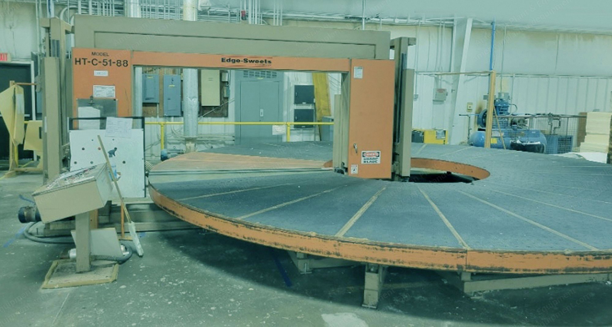 Edge Sweets, Edge HT-C-51-88, 1995, 28 Foot Table Diameter, 3/4" DBBK Blade