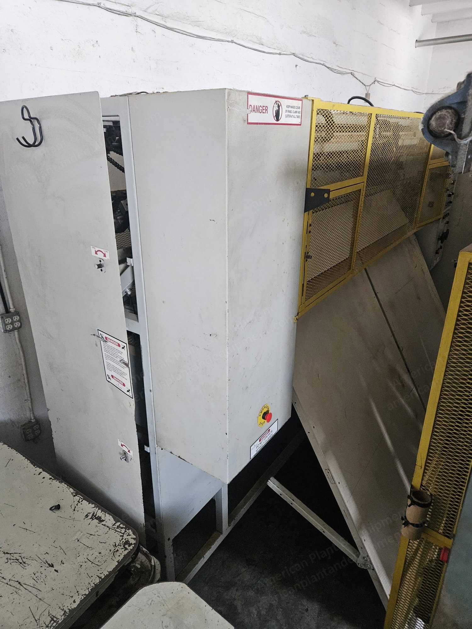 Gribetz, Panel Cutter, 1995, with Four Photocells