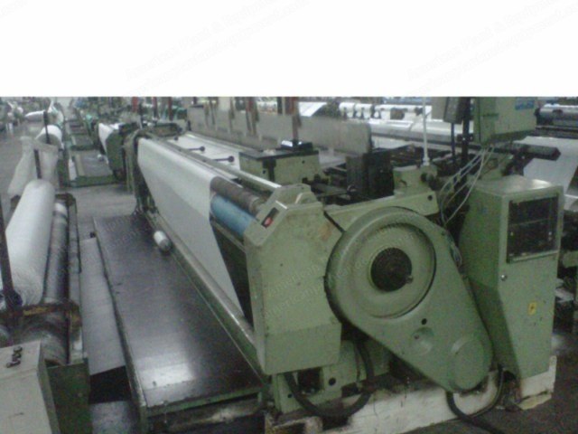 Sulzer, P7100, 1996, 3900mm Working Width, 4 Colors, Staubli Electronic Dobby