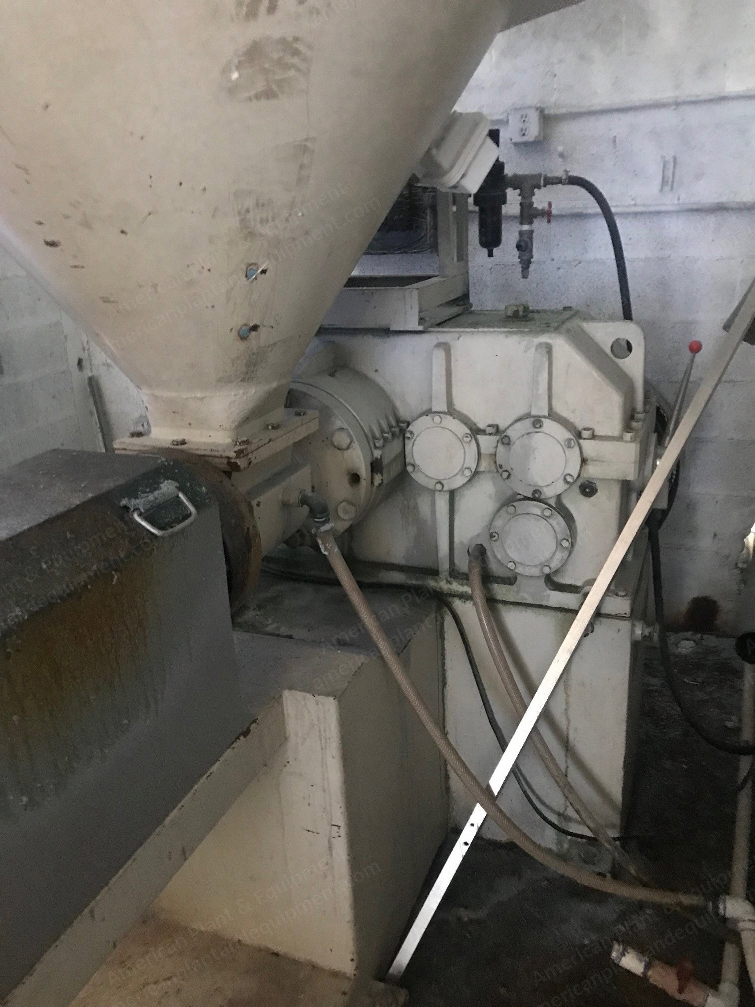 Sius, BN 100 AW, 2001, 100mm Water Cooled Extruder, 50 HP