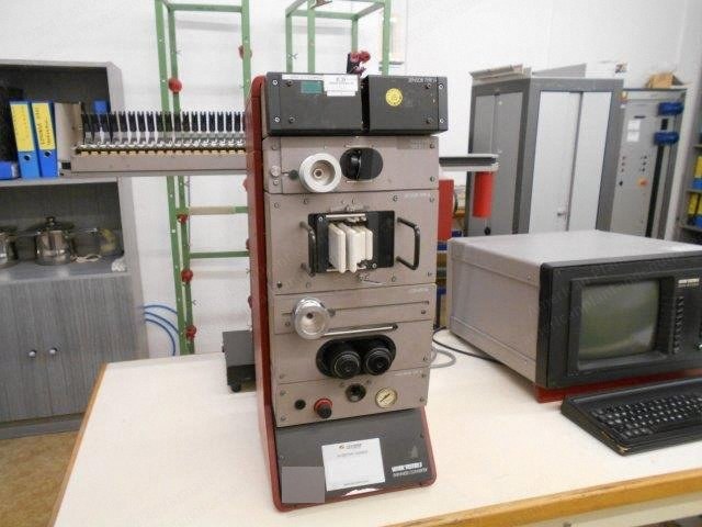 Uster, UT3, 1994, Yarn Testing Laboratory, CS Sensor, OH Hairiness Sensor, Autochanger