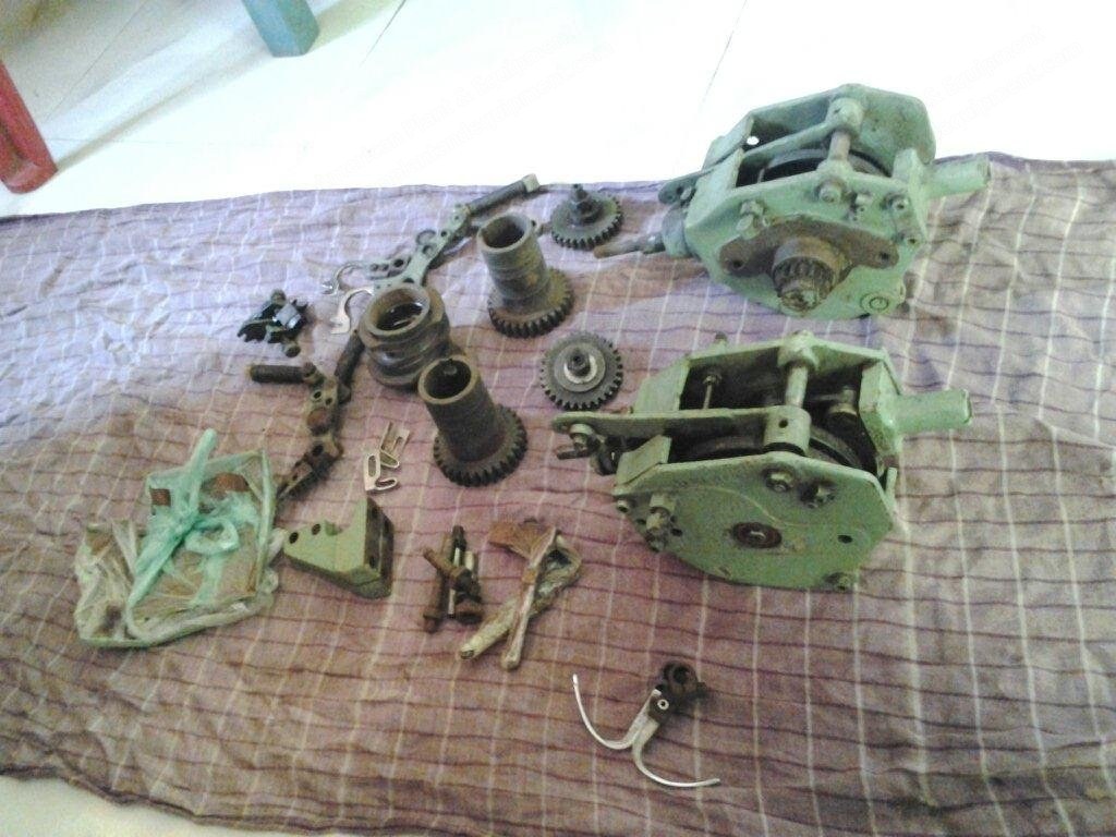 Dornier, Tucking Devices with Grease Bath, Left and Right Side