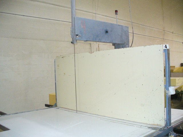 Vertical Foam Cutter, 2460x3580mm Table Size, 1350mm Throat Height