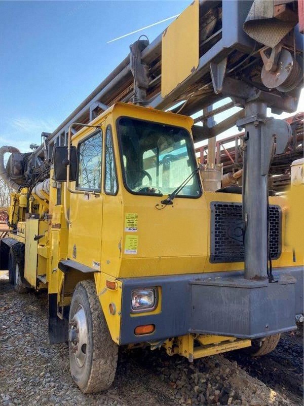 Atlas Copco, T4BH, 2009, 1070 cfm / 350 psi Air Compressor, Cummins QSX15 Diesel Deck Engine, 5 Rod Carousel