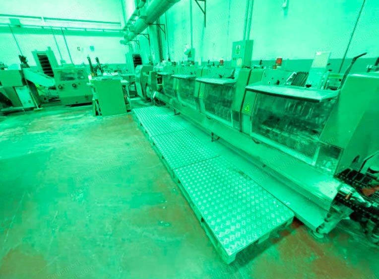 Muller Martini, Bravo, 1998, 480x320mm, 4 Gathering Stations, 2 Stitching Heads