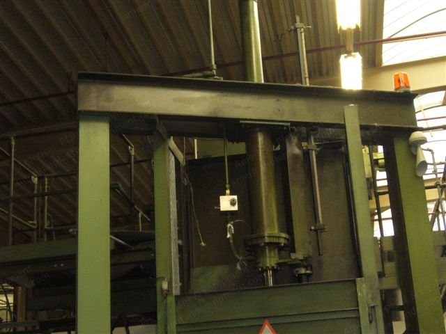 Autefa, Non-Stop Bale Press, 1993, 25 Tons Pressing Power, 800 kg/h Capacity