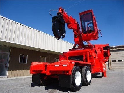 Morbark, 22, Whole Tree Chipper Mulcher, Cummins Diesel, Grapple Boom Loader