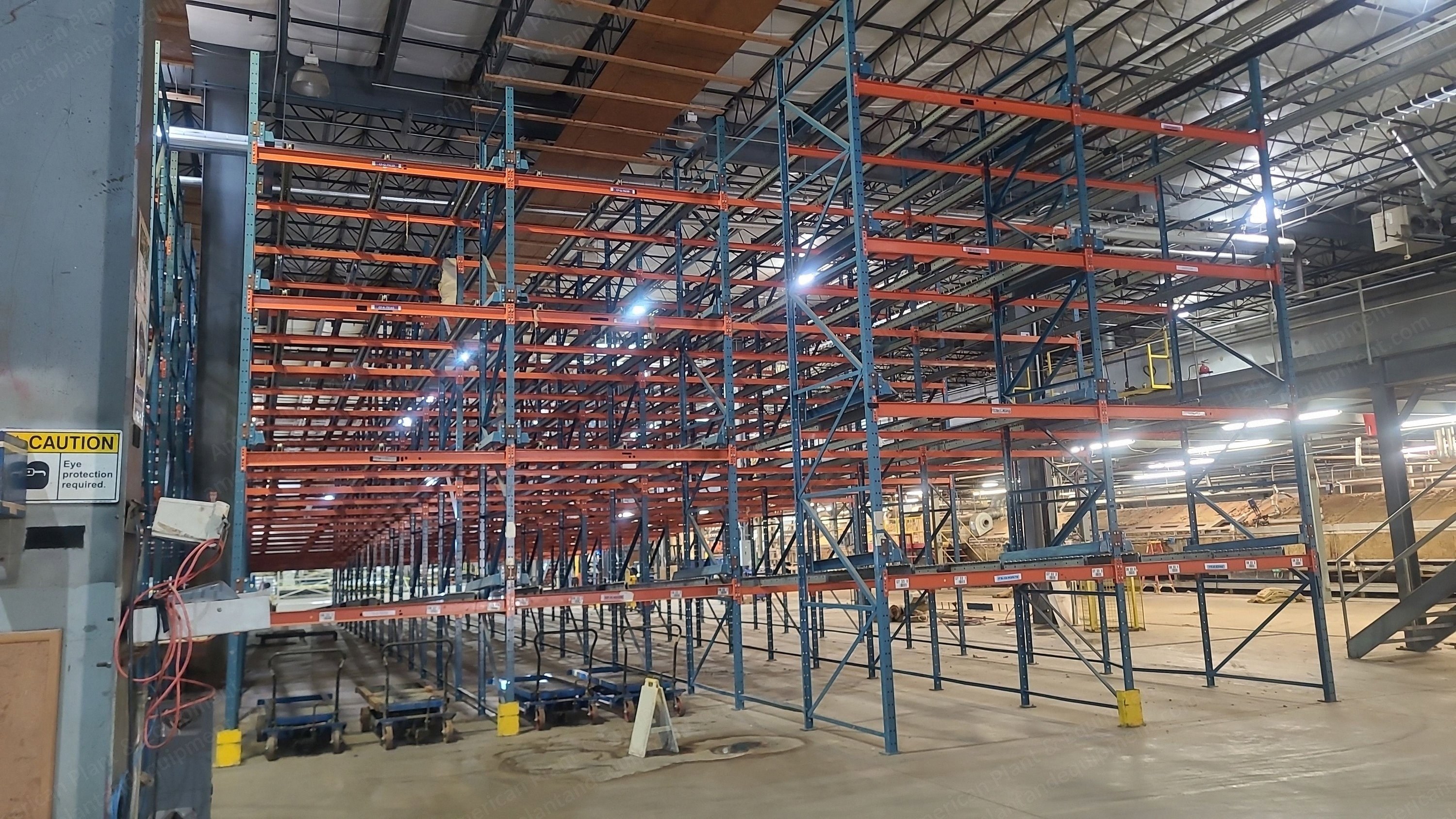 Gravity Flow Rack, 2018, 4 Levels, 2 Lanes, Pallet Centralizers, Brake Rollers