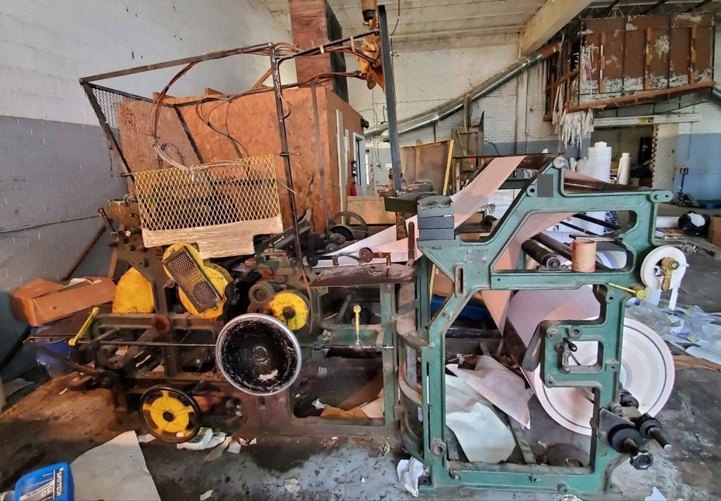 Potdevin, 104, Flat Paper Merchandise Bag Making Machine, 4x3x16 inch to 12x15 inch