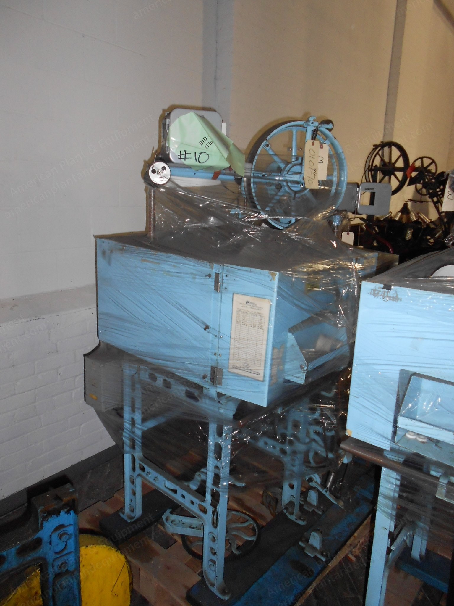 Wardwell, 12-Carrier Braiding Machines