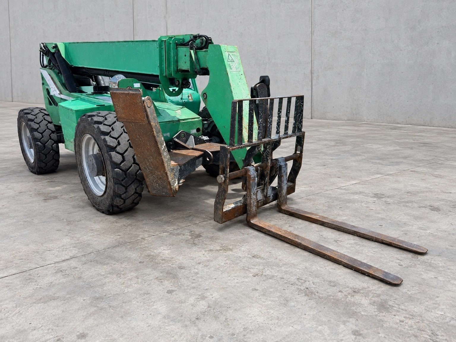 SkyTrak, 10054, 2012, Telescopic Forklift, 10,000 lb Capacity, 54 ft Reach