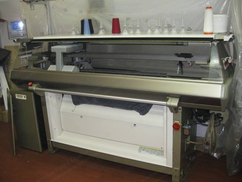 Shima Seiki, New SES 122 FF, 2004, 5 Gauge, Flat Knitting Machine