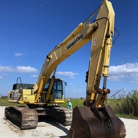 Komatsu, PC 450LC-8, 2010, 68 Inches Bucket, Cab with AC, Rear View Camera