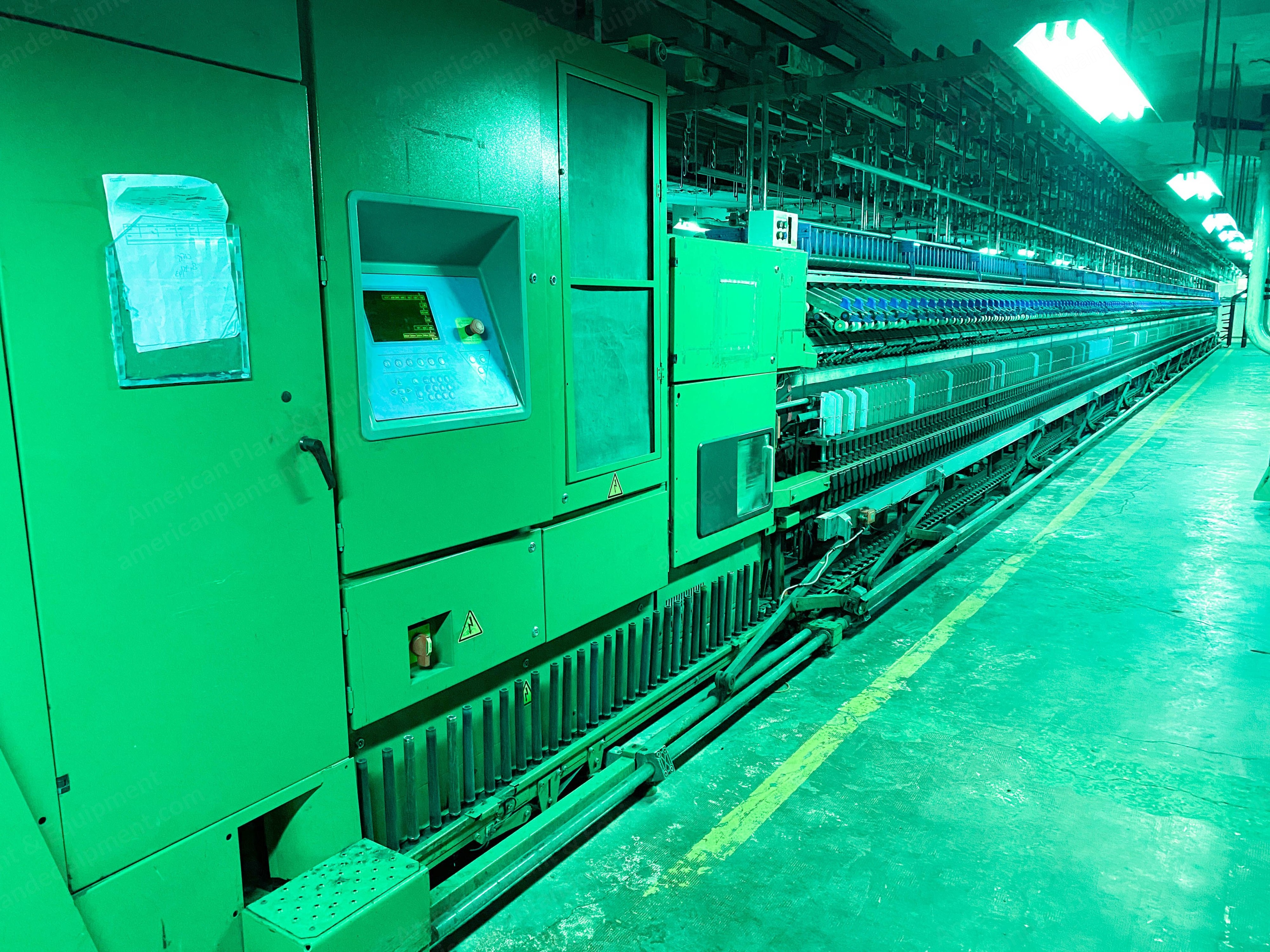 Zinser, RM 450, 2001, 828 Spindles, 50mm Ring Diameter, 82.5mm Gauge, Worsted Ring Spinning Frame