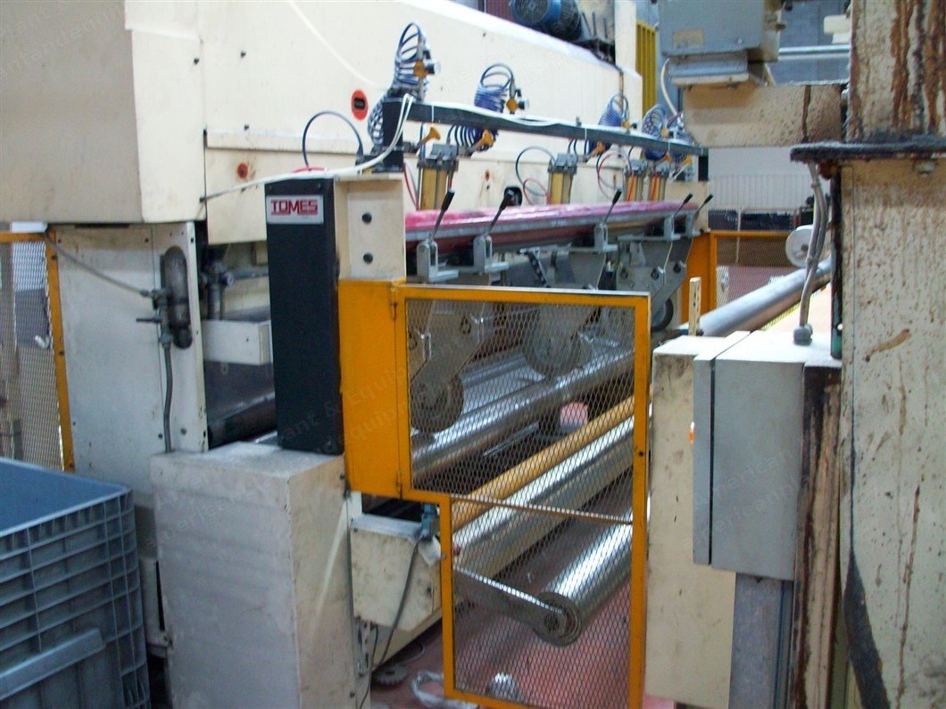 Tomes, Longitudinal Cutting Machine, 1990s, 3200mm Working Width, 5 Blades, Winding Unit
