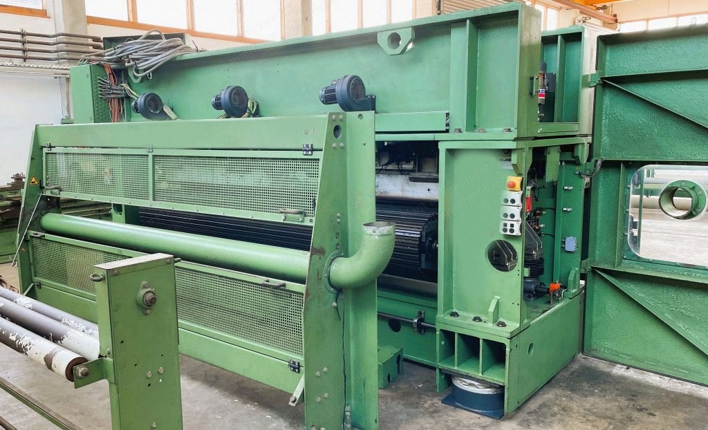 Dilo, Di-Lour II S 30, 2004, Velour Brush Needle Loom, 3000mm Working Width, 1775 RPM, 40mm Stroke