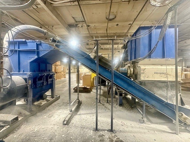 Vecoplan, VAZ 145, Shredding & Granulating Line, 1991, 52 inch