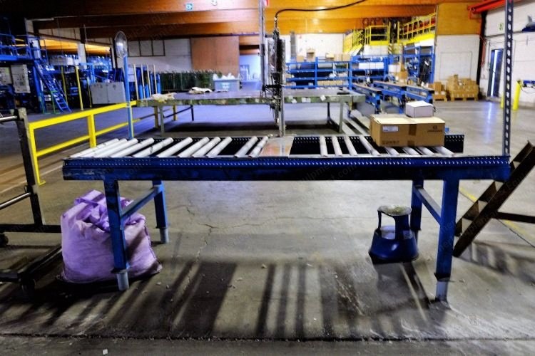ESC Clips Machine, with Conveyor Belt, for Plastic Bags