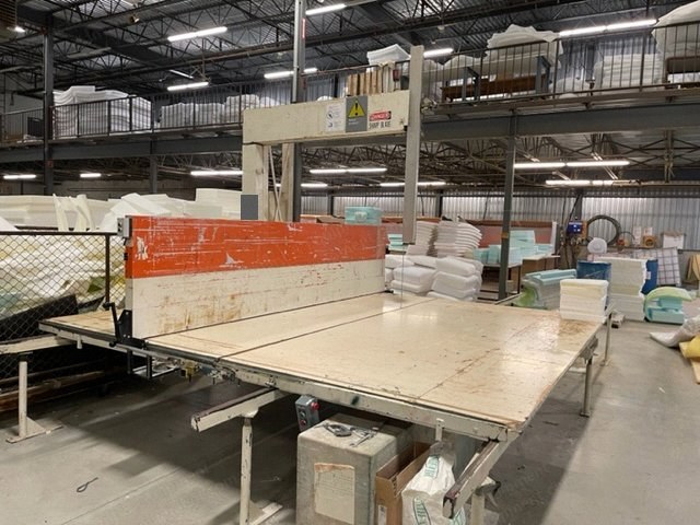 Edge Sweets, EL-3, Vertical Foam Cutting Machine, 27' 3.50" Blade