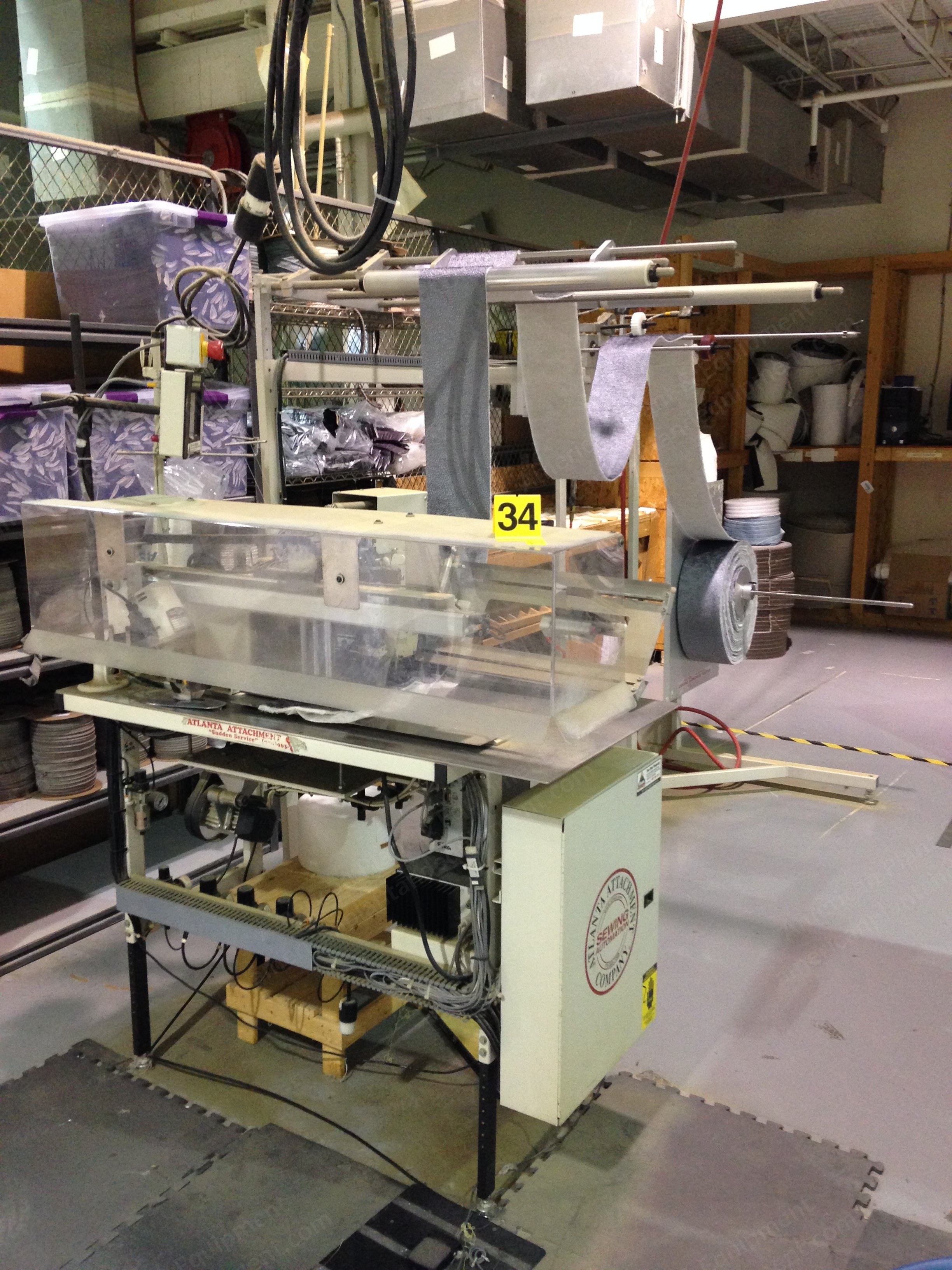 Atlanta Attachment, MG 2002, Sewing Head with 3 Positions, White Tape to Border Sewing Machine