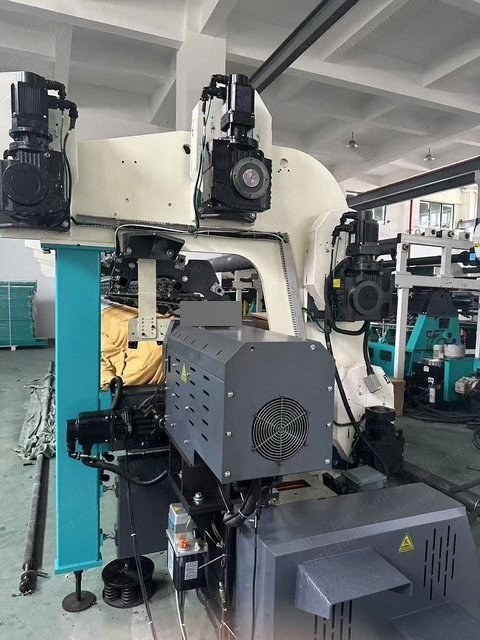 Karl Mayer, RSE-4/1, 2011, 170" Width, 32-E Gauge, Chinese EL System